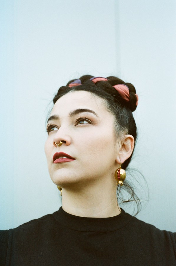 Laura Solar — portrait